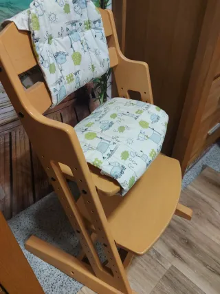 Trona evolutiva de madera para bebé