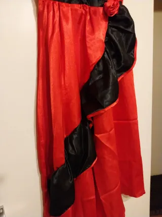 Vestido Rojo Flamenca o mexicana Niña Talla 9/11