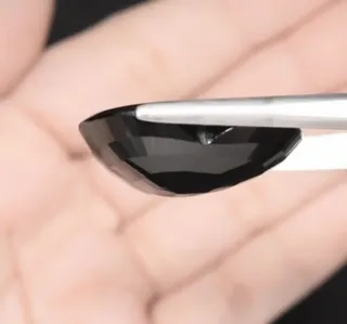 Espinela Negra Corazón