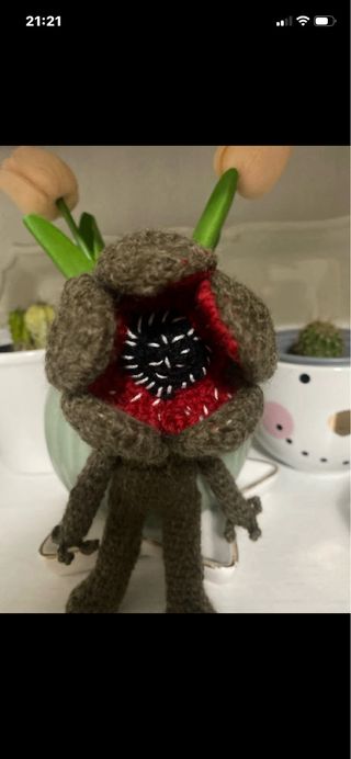 Demogorgone uncinetto fatto a mano