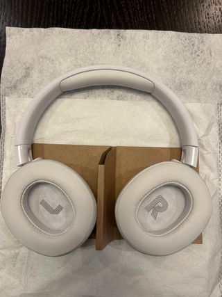 Auscultadores JBL Tune 770NC Branco