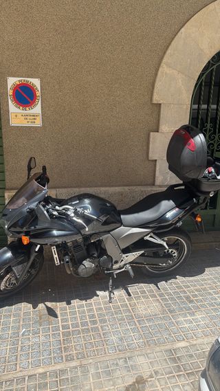 Kawasaki Z750S Negra