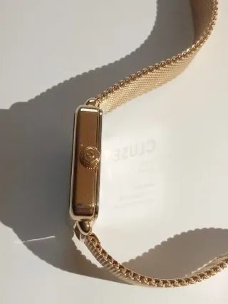 Reloj Cluse La Tetragone Mujer Malla Dorada