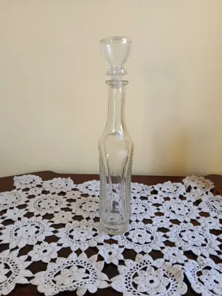 Bottiglia in cristallo molato con tappo da 750 cl