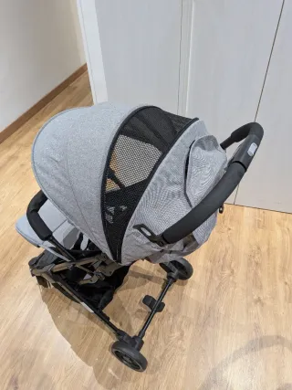 Carrito de bebé plegable gris