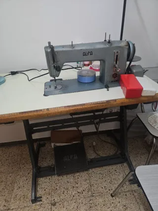 Máquina de coser industrial Alfa