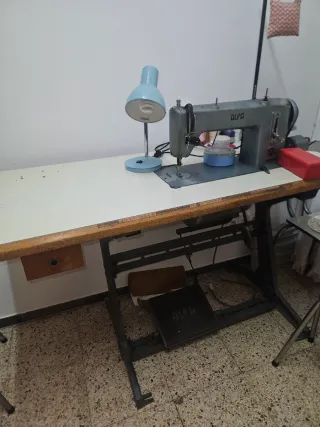 Máquina de coser industrial Alfa