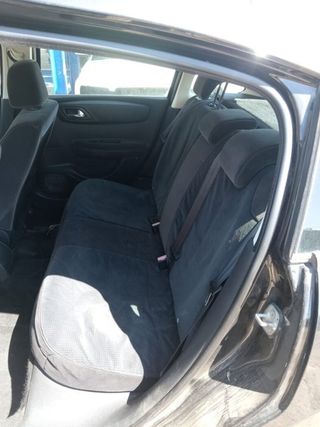 Citroen 9657539680 colector admisión c4 101119