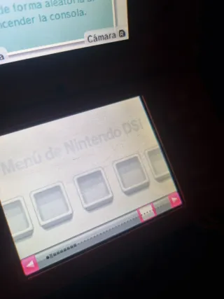 Nintendo DSi Roja