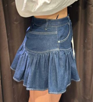 Falda vaquera con volantes