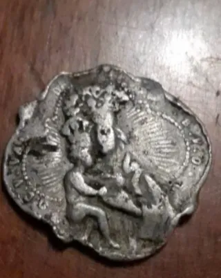 Moneda antigua religiosa ver fotos