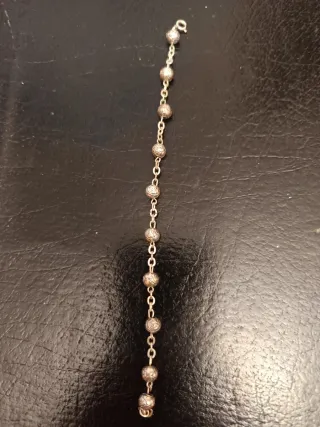 Pulsera de plata con eslabones y cuentas