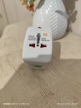 Adattatore Universale da Viaggio CE