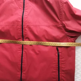 Chaqueta cortavientos Essential Roja