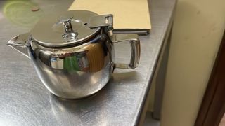Tetera de aluminio para cafetería