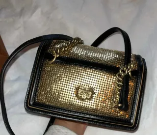 Borsa Pinko Love mini oro e nera