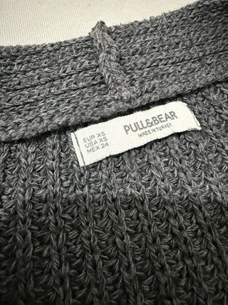 Casaco de malha cinzento