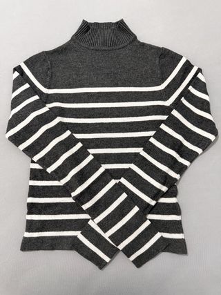 Camisola justa malha gola riscas