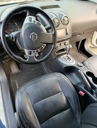 Nissan Qashqai+2 2011