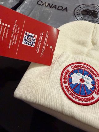 Canada Goose Cappello Bianco unisex taglia unica
