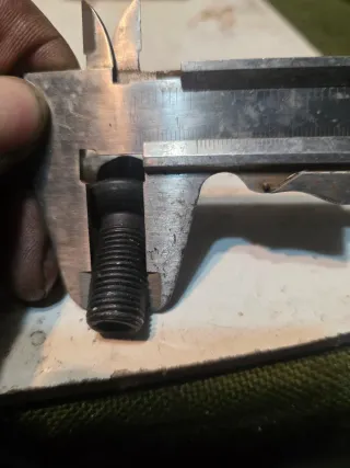 20 Tornillos especiales para Llantas Mercedes