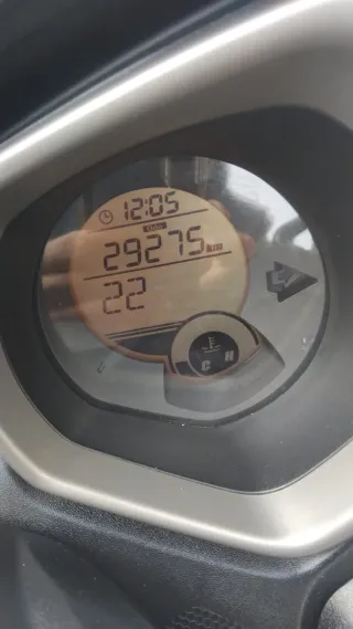 Yamaha NMAX 125 gris