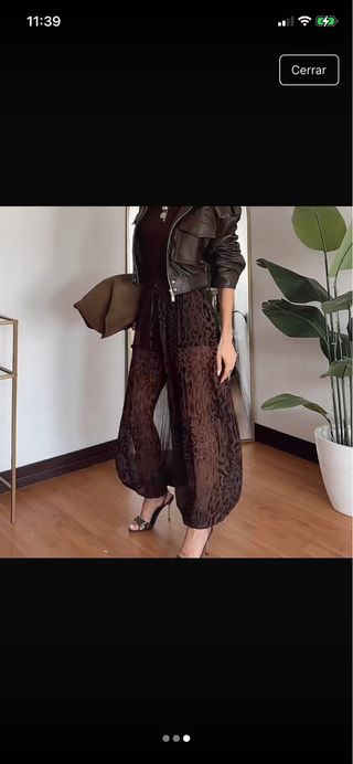 Pantalón ancho estampado animal