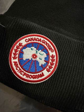Berretto Canada Goose nero unisex
