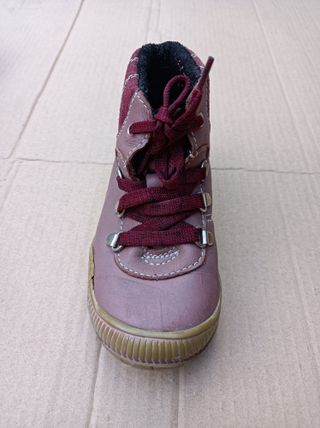 Talla 25 Botas de piel para niña
