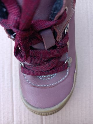 Talla 25 Botas de piel para niña