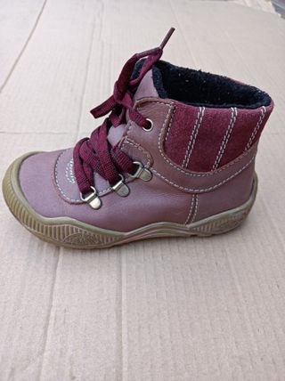 Talla 25 Botas de piel para niña
