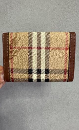 Cartera Burberry Nova Check Monograma