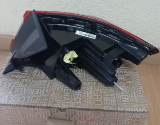 Piloto trasero Renault Arkana