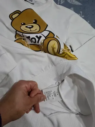 Sudadera Love  Moschino