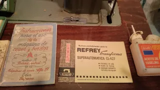 Máquina de coser Refrey Transforma modelo 427