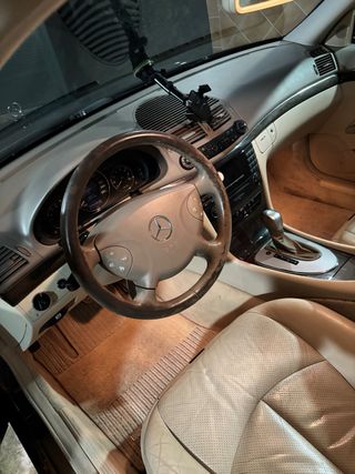 Mercedes-Benz Clase E 2003