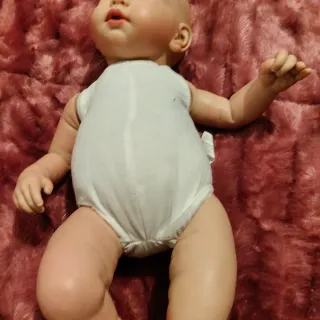 Bebé Reborn Vinilo Silicona suave con detalles