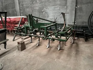 Cultivador 11 arados