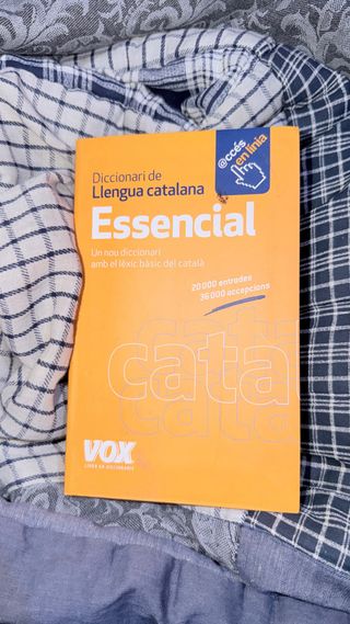 Diccionari Essencial de Llengua Catalana (Vox -...