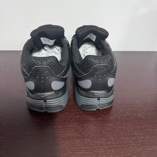 Nike P6000 Talla 42 Negro