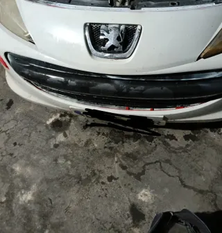 Paragolpes Peugeot 207