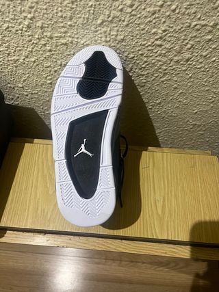 Zapatillas Jordan Negras y Grises