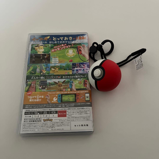 Pokémon Let's Go Eevee + Poké Ball Plus