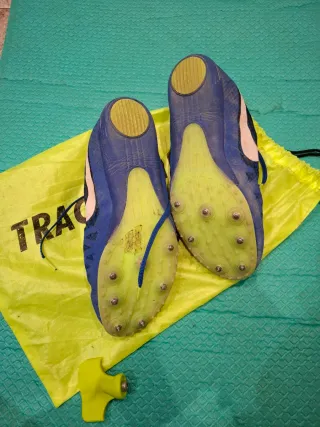 Zapatillas atletismo clavos. Nike Rival M Atletism