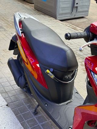 Honda Vision 110 Roja 1900km
