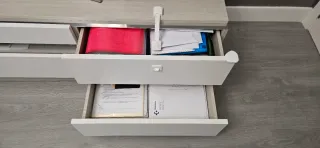 Mueble de salón blanco y gris. Mueble tv y balda.