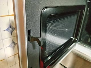 Microondas con grill nuevo en su caja