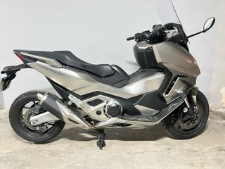 Honda Forza 750 Plata/Negro