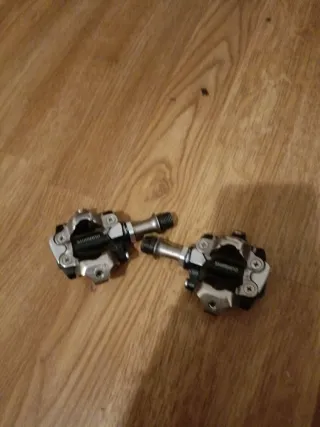 Pedales Shimano Deore XT con calas