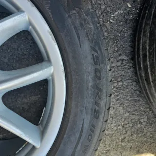 Llantas Porsche 19 con neumáticos